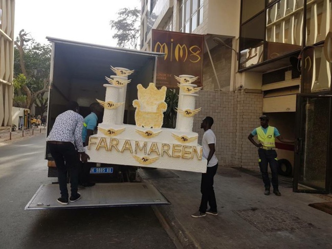 PHOTOS - Regardez comment le gâteau d’annivairsaire de Wally a été transporté