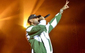 Le rappeur Booba remplit le Stade de France et fait monter ses enfants sur scène